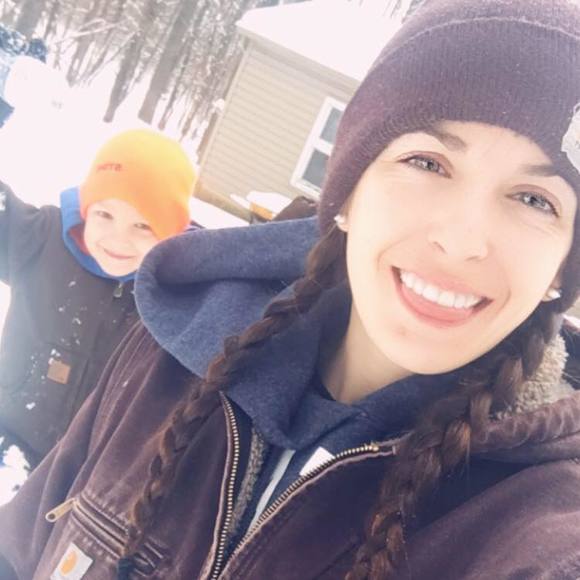 Meet your Posher, Heather - Picture 1 of 1